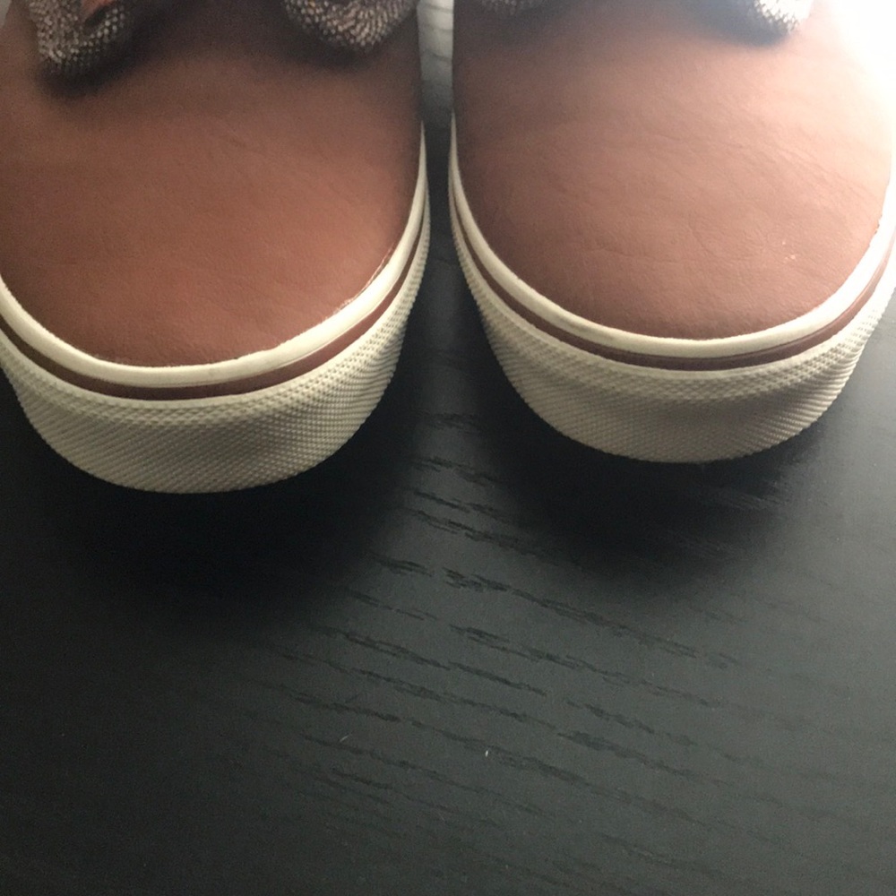 Vans - Picture 5 of 7